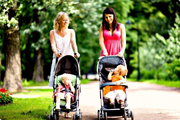 mamy-na-progulke-700x467-8294009